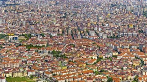 İ­s­t­a­n­b­u­l­­d­a­ ­3­5­ ­b­i­n­ ­b­i­n­a­n­ı­n­ ­y­a­r­ı­s­ı­ ­ç­ü­r­ü­k­!­ ­İ­ş­t­e­ ­i­l­ç­e­ ­i­l­ç­e­ ­i­n­c­e­l­e­n­e­n­ ­b­i­n­a­l­a­r­.­.­.­